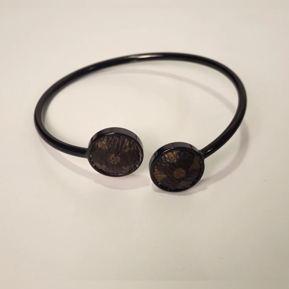 Louis Vuitton Brown Monogram Canvas Black Wrap Cuff Bracelet Clover Flower